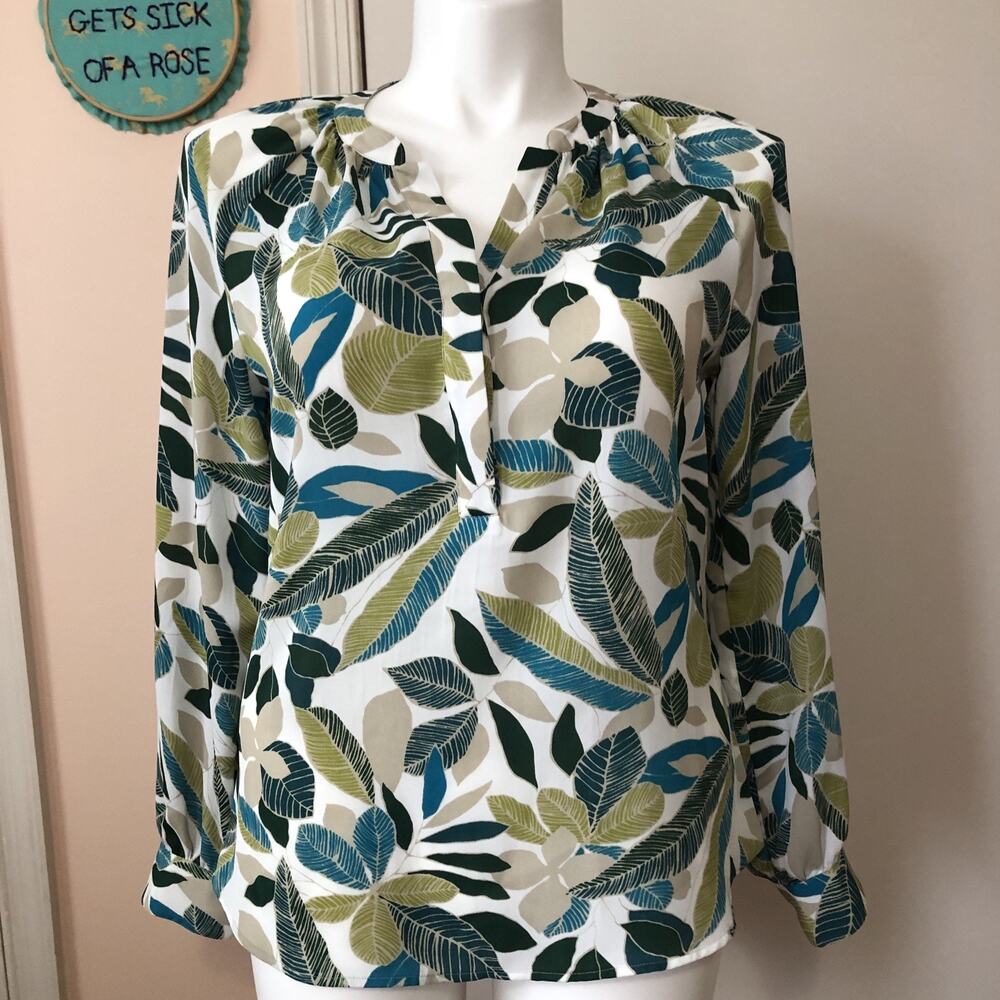 Banana Republic Women Green Blue Tropical Leaf Print Split Neck Blouse Medium